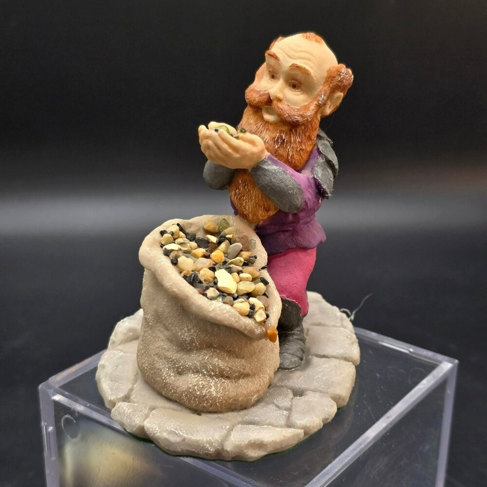 Figurine Dwarf Miner With Sack Of Gems 1988 Staffordshire England CR2013